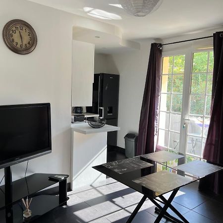 L'appart Isa&Marc T2 avec rez-de-jardin  Bormes-les-Mimosas Extérieur photo