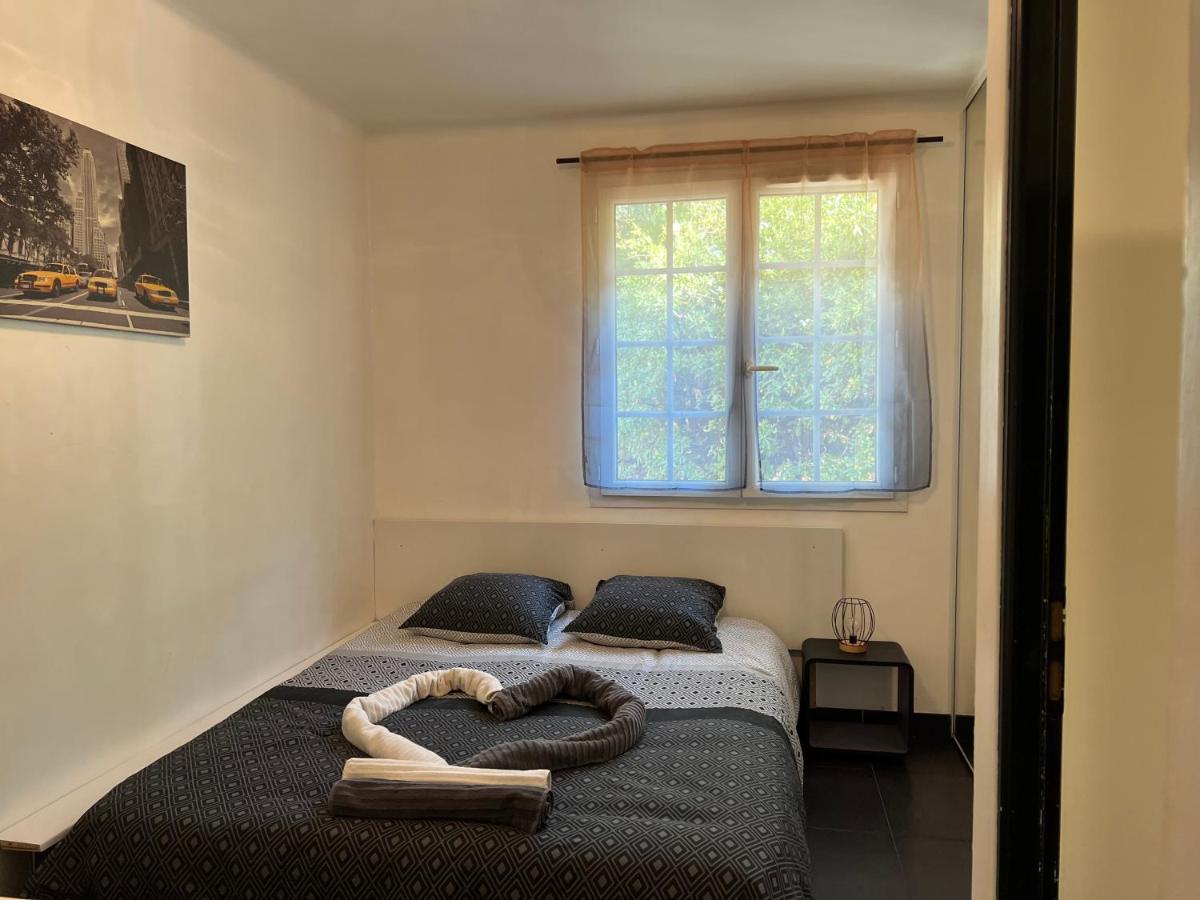 L'appart Isa&Marc T2 avec rez-de-jardin  Bormes-les-Mimosas Extérieur photo
